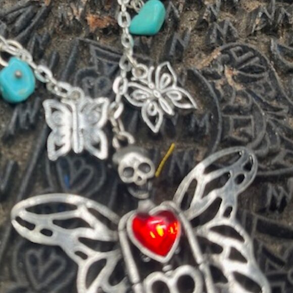 Skelly Fly Day of Dead Hand crafted Necklace - Picture 4 of 4